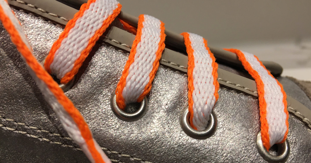 18 Stück Platt Orange85 – Schnürsenkel Mode & Accessoires Schuhzubehör Schnürsenkel 
